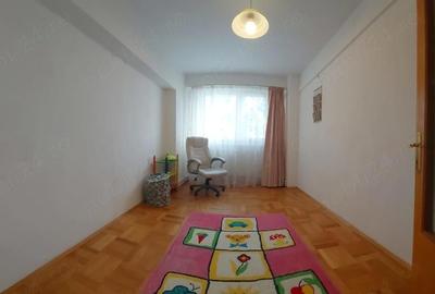 Apartament cu 2 camere decomandat în Micro 18 - 3