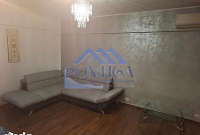 Apartament cu 2 camere decomandat în Casa de Cultură