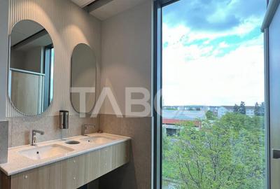 Spațiu comercial, de 1,550 mp, în Central - 3