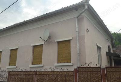 Casă cu 3 camere în Ciugud - 1