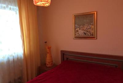 Apartament trei camere, decomandat Ghioceilor etaj doi, 65mp, mobilat si utilat - 2