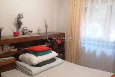 Apartament cu 4 camere decomandat în Rovine - 2
