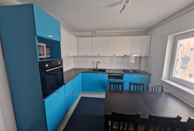 Apartament cu 4 camere decomandat în Sebastian