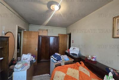 Apartament cu 3 camere decomandat în Drumul Taberei - 4