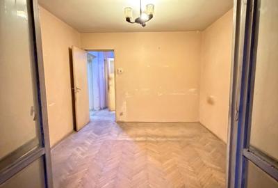 Apartament cu 3 camere decomandat în Titan - 2