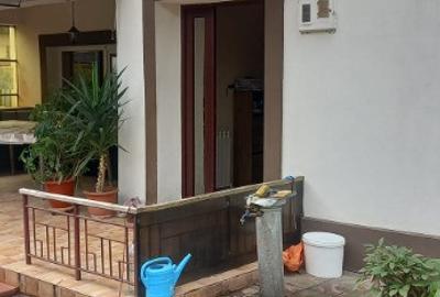Casă cu 5 camere cu Teren 530 Mp în Central - 4