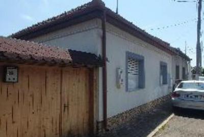 Cota de 3/16 din casa si teren Arad, Jud Arad