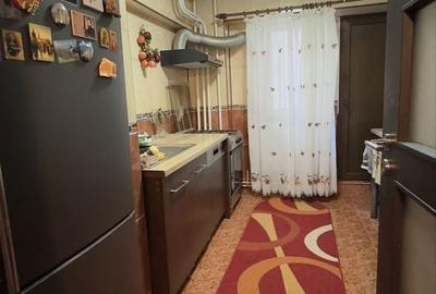 Apartament cu 4 camere semidecomandat în Costin Georgian - 6
