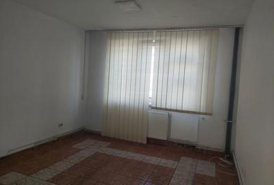 Spațiu comercial, de 55 mp, în Județean - 1