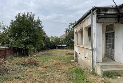 Casă cu Teren 800 Mp în Calafat - 2