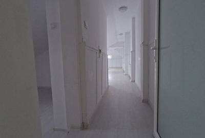 Casă individuală cu 9 camere cu Teren 215 Mp în Eminescu - 22