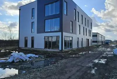 Spațiu industrial, de 596 mp, în Sud - 3