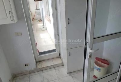 Apartament cu 3 camere decomandat în Decebal - 6