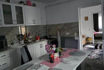 Casă individuală cu 2 camere cu Canalizare în Central - 6