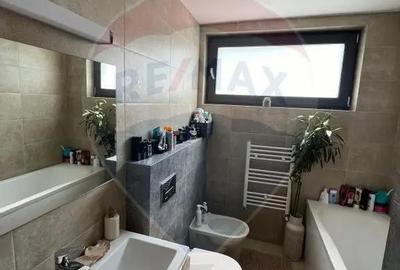 Casă cu 5 camere cu Teren 450 Mp în Central - 7