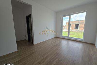 Casă cu 3 camere cu Teren 350 Mp în Vidra - 5
