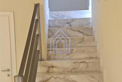 Spațiu comercial, de 250 mp, în Central - 9