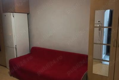 Garsonieră decomandată în Central