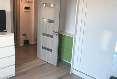 Garsonieră decomandată în Central