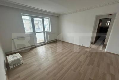 Apartament cu 2 camere semidecomandat în Micro 11
