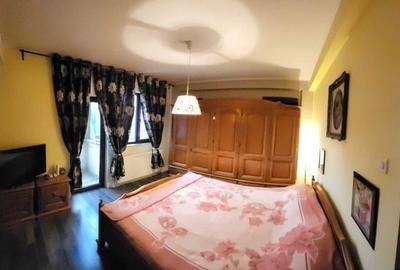 Casă cu 4 camere cu Teren 163 Mp în Central