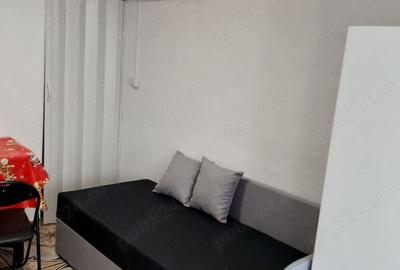 Inchiriez camera la casa intrare separata Inchiriez camera la casa intrare separata - 3