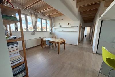 Apartament cu 5 camere decomandat în Central - 1