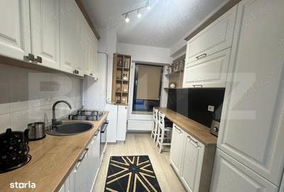 Apartament cu 3 camere decomandat în Cug - 3