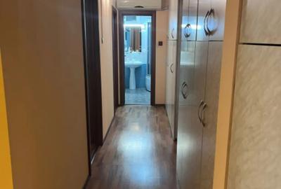Apartament cu 4 camere decomandat în Brazda lui Novac - 9