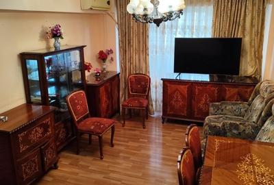 Apartament cu 3 camere în 1 Decembrie 1918 - 1