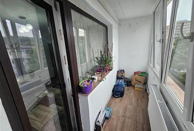 Apartament cu 2 camere semidecomandat, mobilat în Micro III - 19
