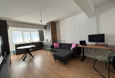 Apartament cu 2 camere semidecomandat, mobilat în Central