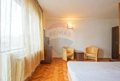 Casa / Vila cu 12 camere de vanzare in zona Astra - 15