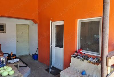 Casă cu 4 camere în Cernat - 8