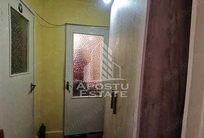 Apartament 2 camere Complexul Studentesc etaj 4 - 2