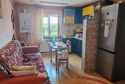 Apartament cu 2 camere decomandat în Central - 2