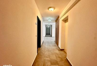 Apartament cu 3 camere decomandat în Tractorul - 11