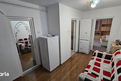 Apartament cu 2 camere decomandat în Central - 2