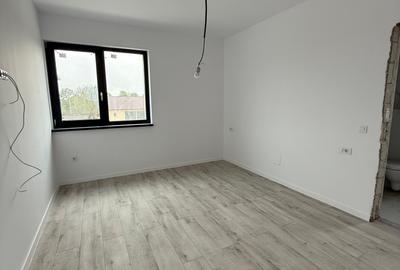 Casă individuală cu 4 camere cu Teren 240 Mp în Costi - 3