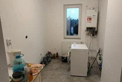 Vand apartament decomandat 2 camere - 2
