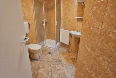 Casă individuală cu 20 camere cu Canalizare în Central - 53