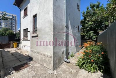 Casă cu 5 camere cu Teren 152 Mp în Pieptănari - 11