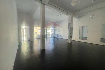 Spațiu comercial, de 71.690002441406 mp, în Florești - 1