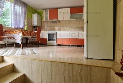 Casa individuala cu 2 apartamente, 6 camere,teren 403 mp,ASTRA. - 2