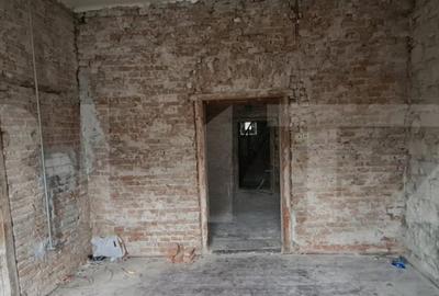 Casa zona centrala,100 mp utili,garaj, cu teren 800 mp - 8