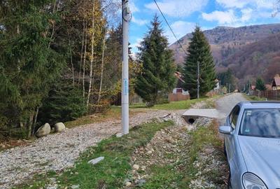 Casă cu 7 camere cu Teren 822 Mp în Măru - 2