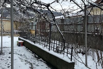 Casă individuală cu 5 camere în Gura Văii - 11