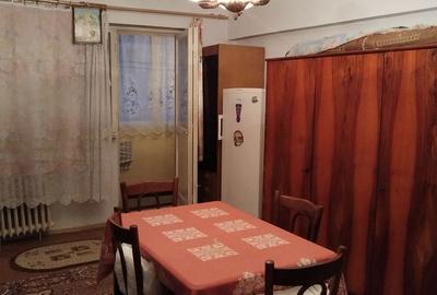 Apartament cu 2 camere decomandat în B-dul București - 11