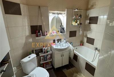 Apartament cu 4 camere decomandat în Central - 4