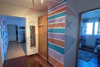 Apartament cu 3 camere de inchiriat Zamca - 1